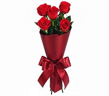 Букет 5 Красных роз Эдлесс Лав в Зиме
