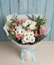 Букет цветов из:  Розы, Лизиантусы и Хризантемы #REPLACE_PRED# Зиме