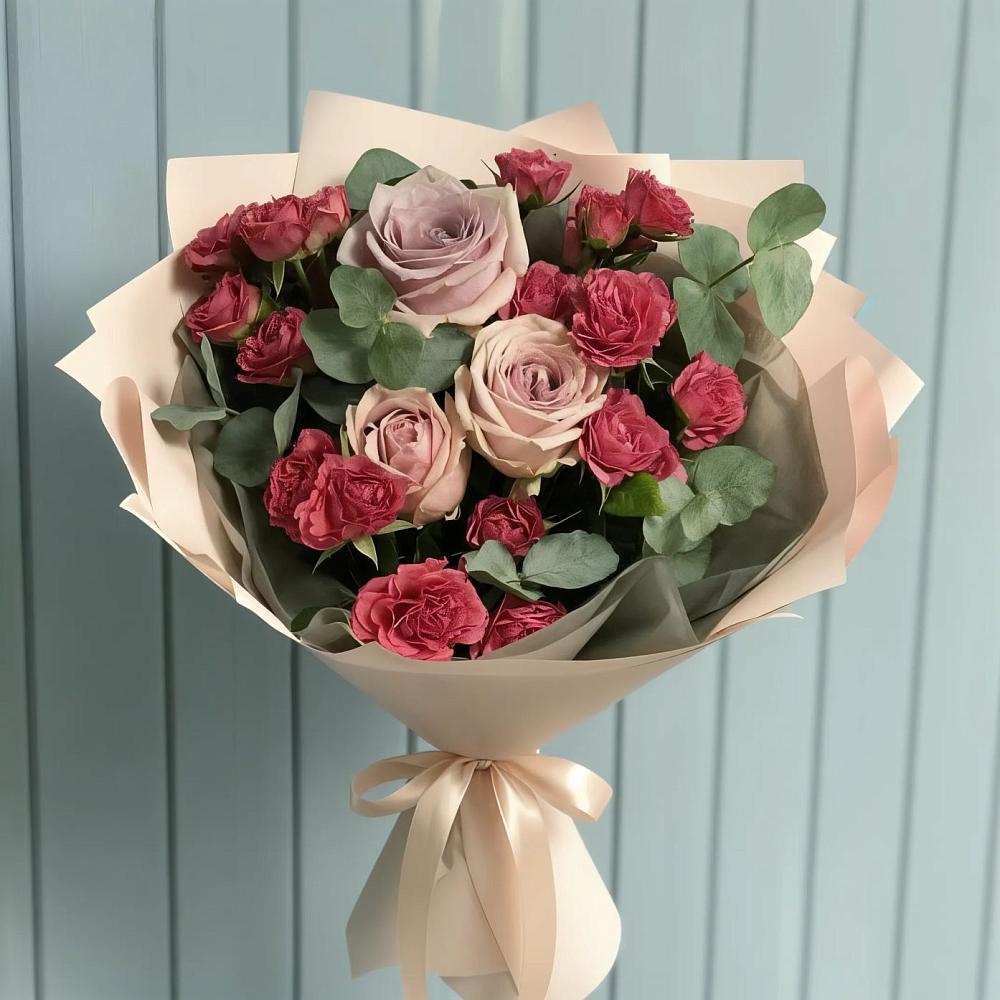 Букет цветов из: Гвоздики и Розы в Зиме