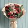 Букет цветов из: Гвоздики и Розы в Зиме