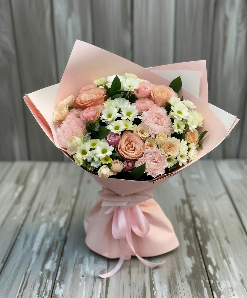 Букет цветов из: Гвоздики, Розы и Хризантемы в Зиме