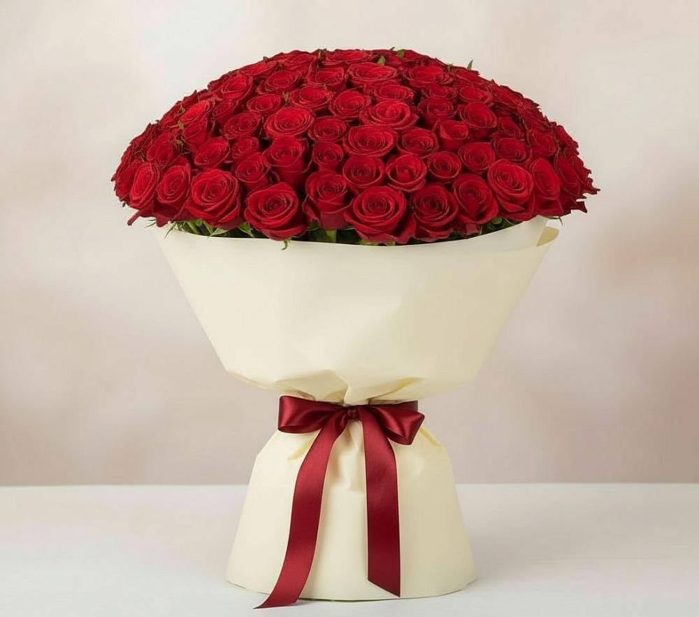 Букет 101 Красная роза Милано в Зиме