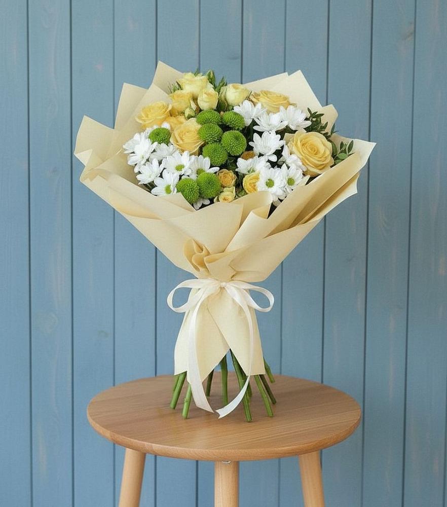 Букет цветов из: Хризантемы и Розы в Зиме