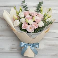 Букет цветов из:  Лизиантусы в Зиме