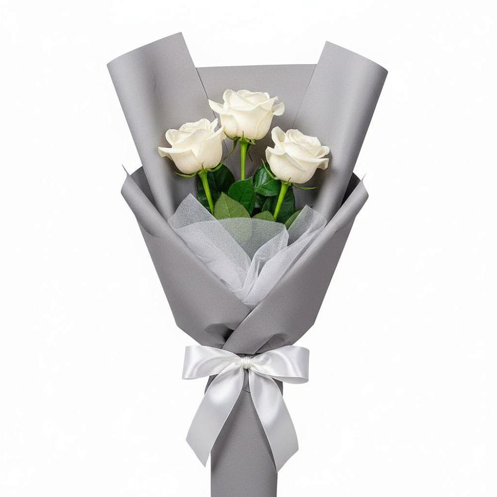 Букет 3 белые розы в Зиме